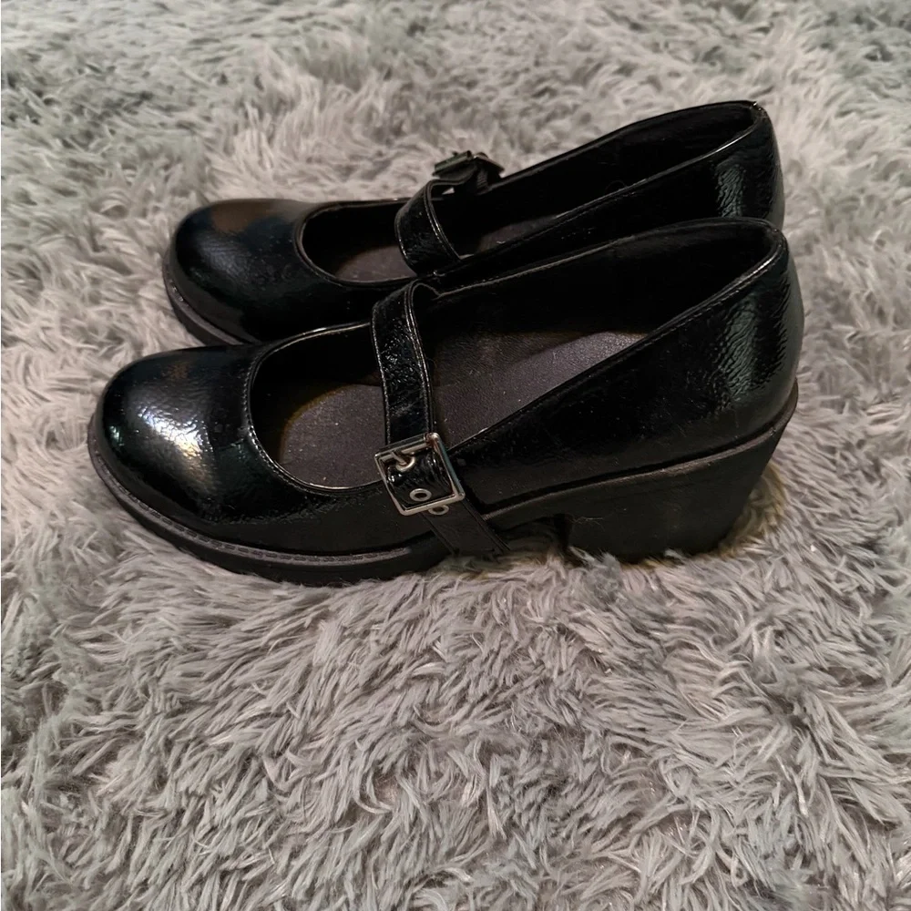 Dirty Laundry By Chinese Laundry Lita Mary Jane Heels - Picture 2 of 5